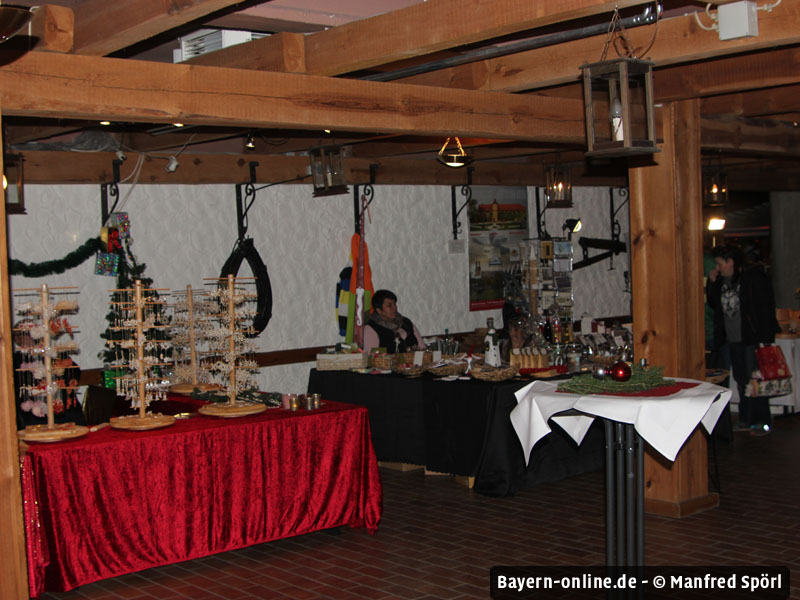 Fränkisches Kunsthandwerk am Markt Weihnachtsmarkt in Franken